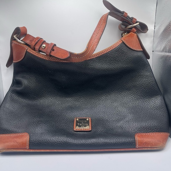 Dooney & Bourke Handbags - Dooney & Bourke Pebble Grain Leather Black Hobo Shoulder Purse (Pre-Owned)